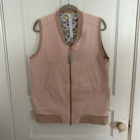 Lululemon Departure Vest - size 8 - Picture 7 of 8